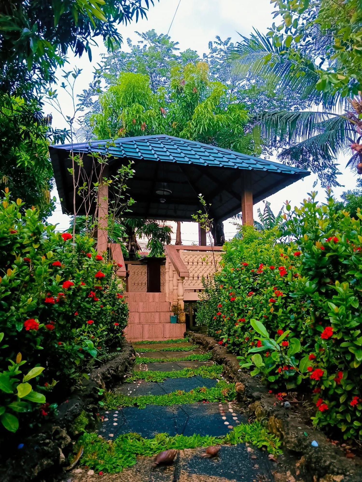 Monte Rio Gardens Bed&Breakfast Alaminos Exterior foto